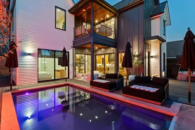 Image de New! 6 Br, 4. 5b, Pool, Hot Tub, Cold Plunges, Outdoor Sauna, Bar, 9 TVs, Arcade
