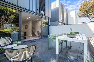 Image de Luxury 3 storey residence