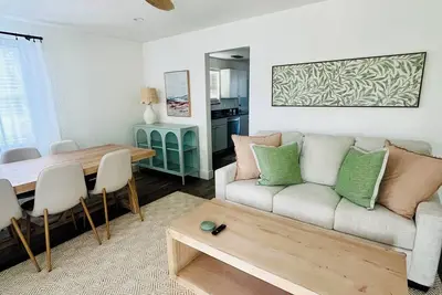 Image de Charming 2-bedroom cottage in brilliant downtown Sarasota with Wi-Fi, Ac