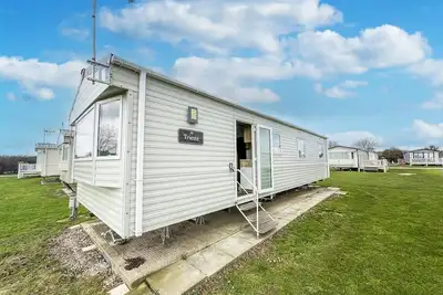 Image de Homely 8 berth caravan at Dovercourt Holiday Park, Essex ref 44201h