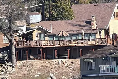 Image de Lakefront Paradise Cabin with Private Dock and Amazing Views