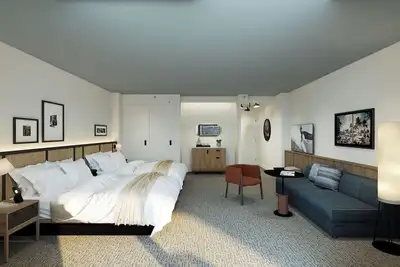 Image de 3 Units, Luxe Connecting Suite with Lanais and Sleeper Sofa, Romer House Waikiki