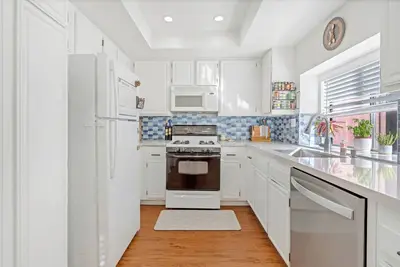 Image de Spacious 2 Bedroom plus Office Townhome - Apr-Jul