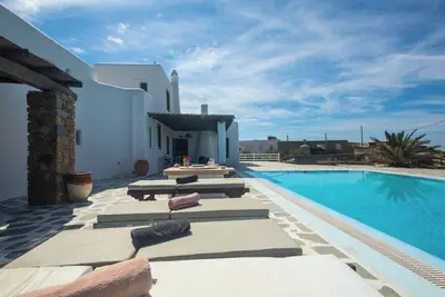Villa Irilia, private pool & unrestricted sea view, Villa Irilia, private pool & unrestricted sea vi