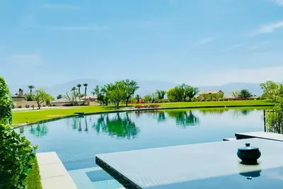 Image de The Lakeshore Retreat