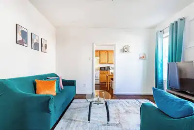 Image de Nyc-Bound 2br w/ Free Parking & Pets Welcome