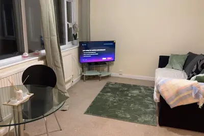 Image de Modern Apt - City Views - Parking - Sleeps 3