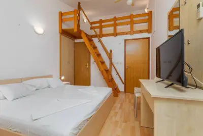 Image de Appartement d'une chambre avec air conditionné Tucepi, Makarska (A-20878-i)