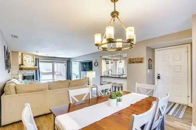 Image de Boat Slip + Pools: Lakefront Osage Beach Condo