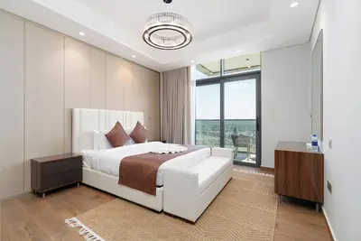 Image de Spacious 3br City View l King size Bed