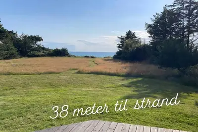 Image de Summerhouse on the beach and with ocean.