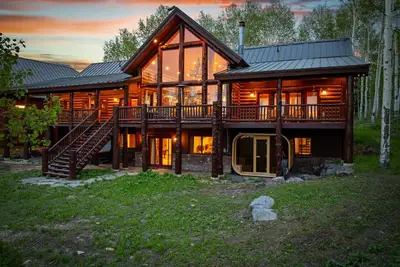 Image de Views! +Sauna+HotTub+GameRoom! +15 Mi 2ParkCity!