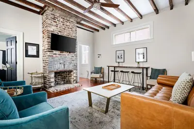 Image de Steps to Bars & Restaurants|Sleeps 6|Downtown
