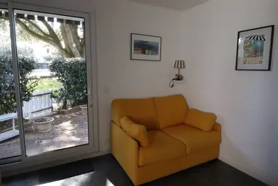 Image de Studio cosy à deux pas de la mer et forêt avec parking sécurisé