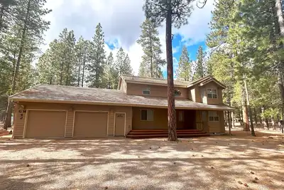 Image de Hot tub, Pet friendly, directly across from Gm Rec Center