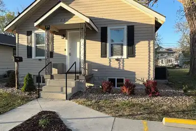 Image de Spacious 5-bedroom house in charming Hays with Ac, WiFi