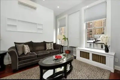 Image de Spacious 1br near Central Park!
