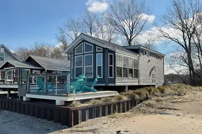 Image de Nana and Papa’s Tiny beach house with private beach and amazing views