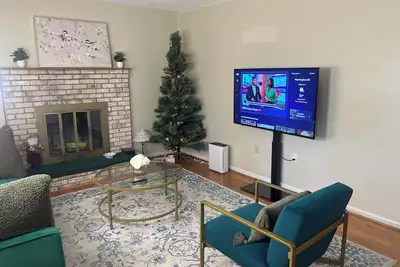 Image de Charming 3-bedroom house with Ac, WiFi just by Mgm casino, close to Washington Dc