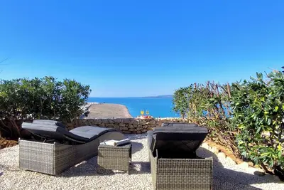 Image de Quiet 69m2 apartment by the sea with garden and pool