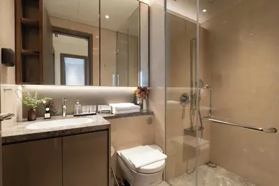 Image de Luxurious 1+ Bedroom at the MarQ District 1