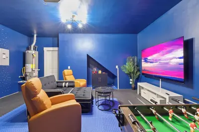 Image de Lux 3bd, Game room with 85\" Tv, gym, firepit, Minutes to Tesla, Cota, Airport