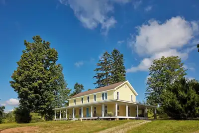 Image de Spacious 5-bedroom house with Ac, WiFi in charming Bemus Point