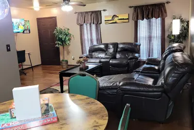 Image de Charming 2br Townhome, Renovated, Near Shopping, Dining & Casinos!