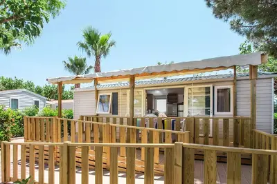 Image de Mobil-home Pmr | Comfort Xl | 2 Ch. | 4/6 pers. | Terrasse surélevée | A/C | Tv