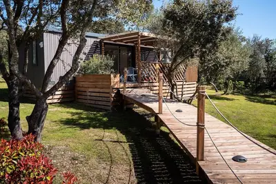 Mobil-home | Ultimate | 3 Ch. | 6/8 pers. | Terrasse surélevée | A/C
