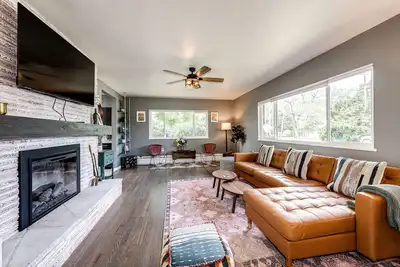 Image de Relax & Recharge – Spacious Wheatridge Stay w/ Backyard Fun