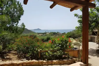 Image de Maison de vacances 'A 400 Metri Dalla Spiaggia' avec vue sur la mer, terrasse et climatisation