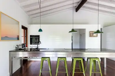 Image de Lake front home bordering Yuraygir Coastal Walk and Angourie Surfing Reserve