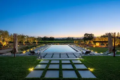 Image de Gorgeous, private 3. 5 acre estate in Napa