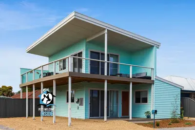 Image de 3br Retro Charm: Beach House Getaway