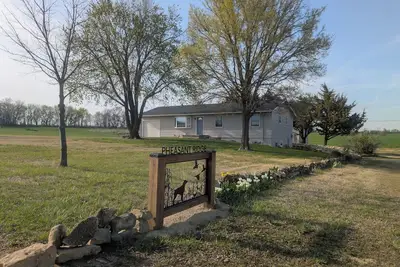 Image de Convenient  3-bedroom rural home near Milford Lake