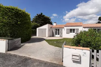 Image de Maison, 400m de la corniche, de la plage, 8p, avec piscine