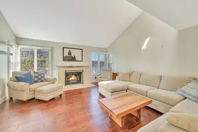 Image de Spacious Dual Master, 4 Bedroom home near beaches, legoland, golf, lake