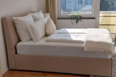 Image de Family-friendly home with Wifi/Netflix and parking close to Basf