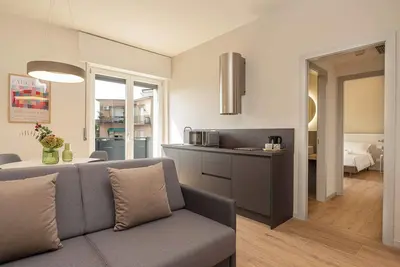 MuBra Apartments - Unit 302