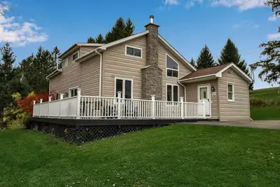 Image de Charming 4-bedroom farmhouse with Ac, WiFi in Ellicottville