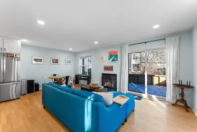Image de Convenient Townhome, Close to Everything!