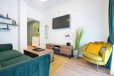 Image de Stylish Metaxourgio 3 pers apart by Mps