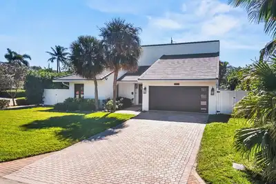 Image de Diamond Estates: Lauderdale By The Sea - 6 Queen, 2. 5 Bath, Pool & Patio Area