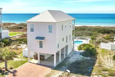 Image de 4bd/4ba gulf front home w/pool and private beach access on North Cape San Blas