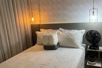 Image de Comfortable Apartment Close to Everything! ! !