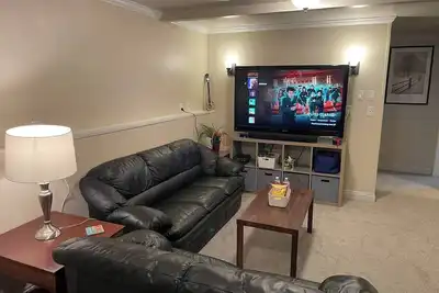 Cozy basement perfect location