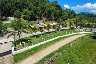 Image de Natural Refuge in Balneário Camboriú: Beach, Beach Tennis and Pool in Harmony