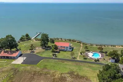 Image de New! Chesapeake Bay Retreat!