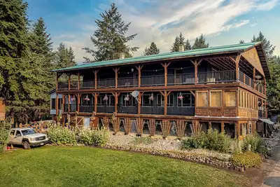 Image de MtnSpa Educational Retreat Rental on 400 acer historical farmland